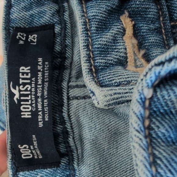 Hollister Light Blue Embroidered Boyfriend Jeans - Picture 5 of 5